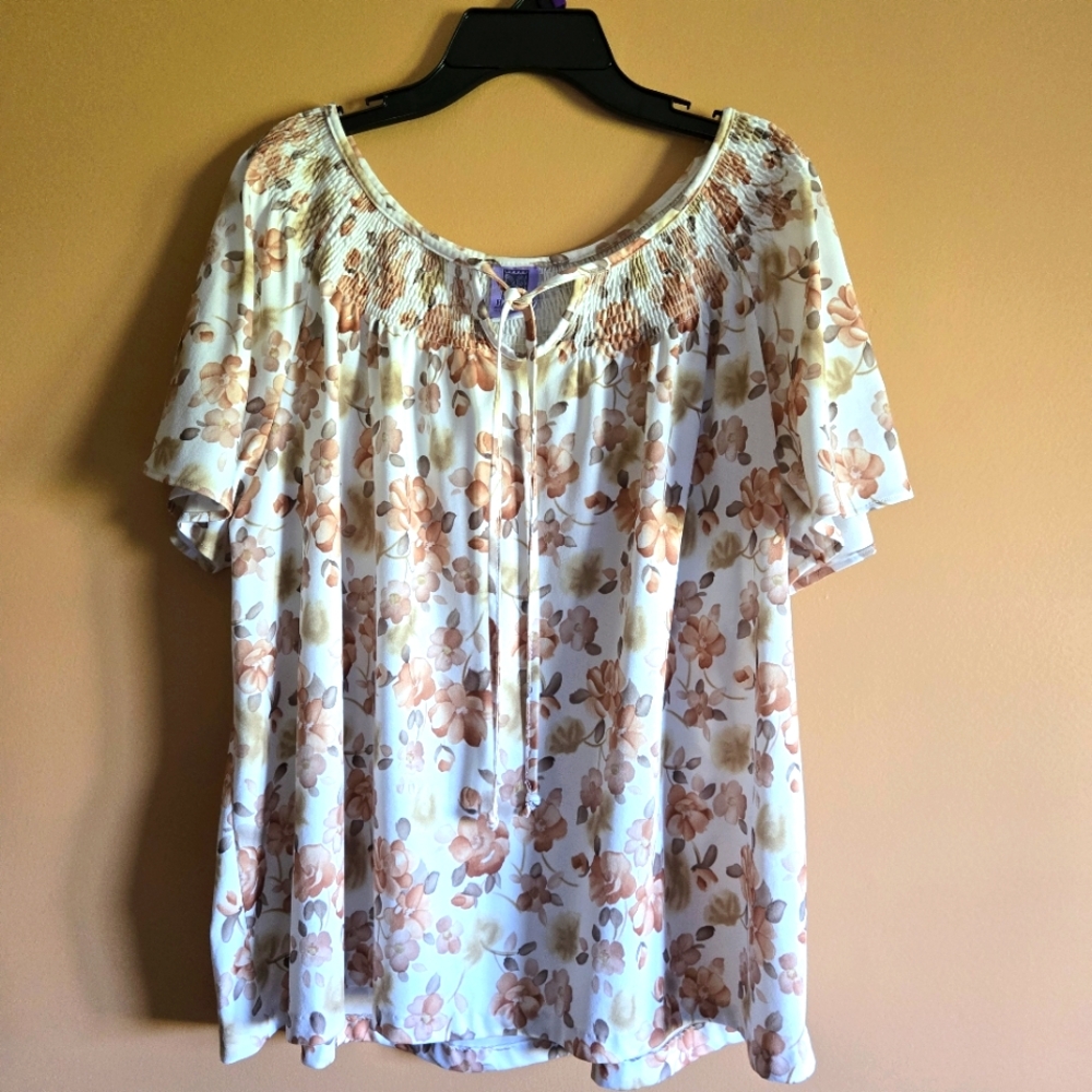 Haband Floral Scoop Neck Top PTP=24.5"